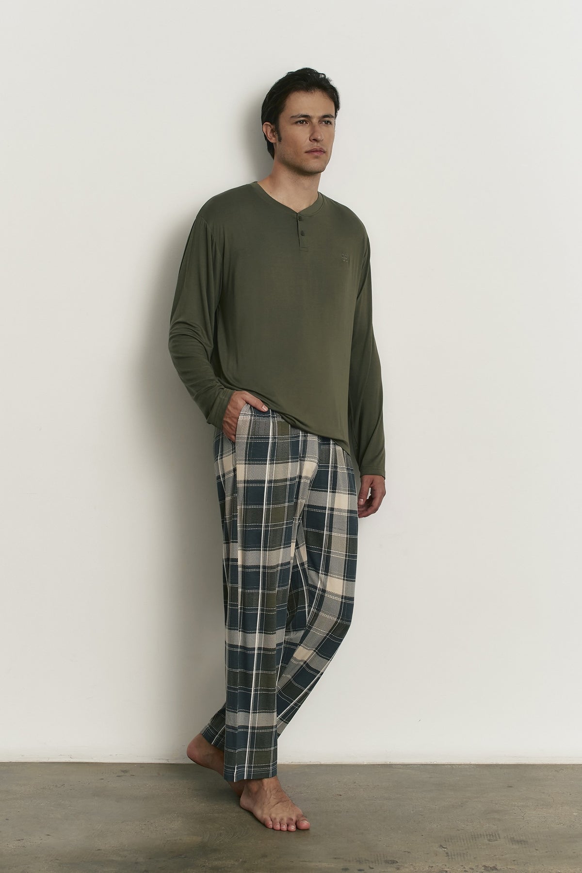 Pijama de hombre pantalón largo con camiseta manga larga viscosa