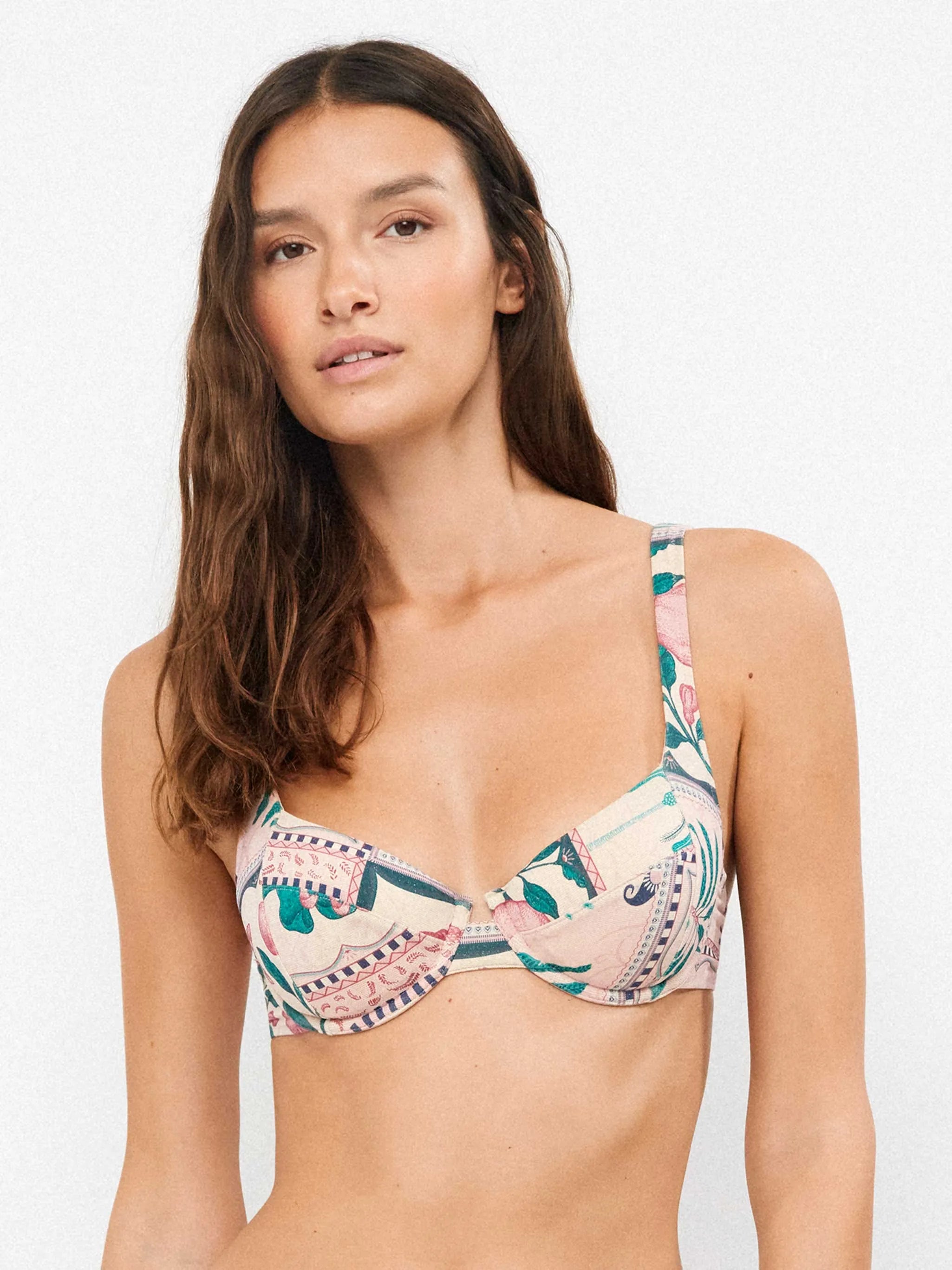 Conjunto bikini balconette estampado mosaico tropical
