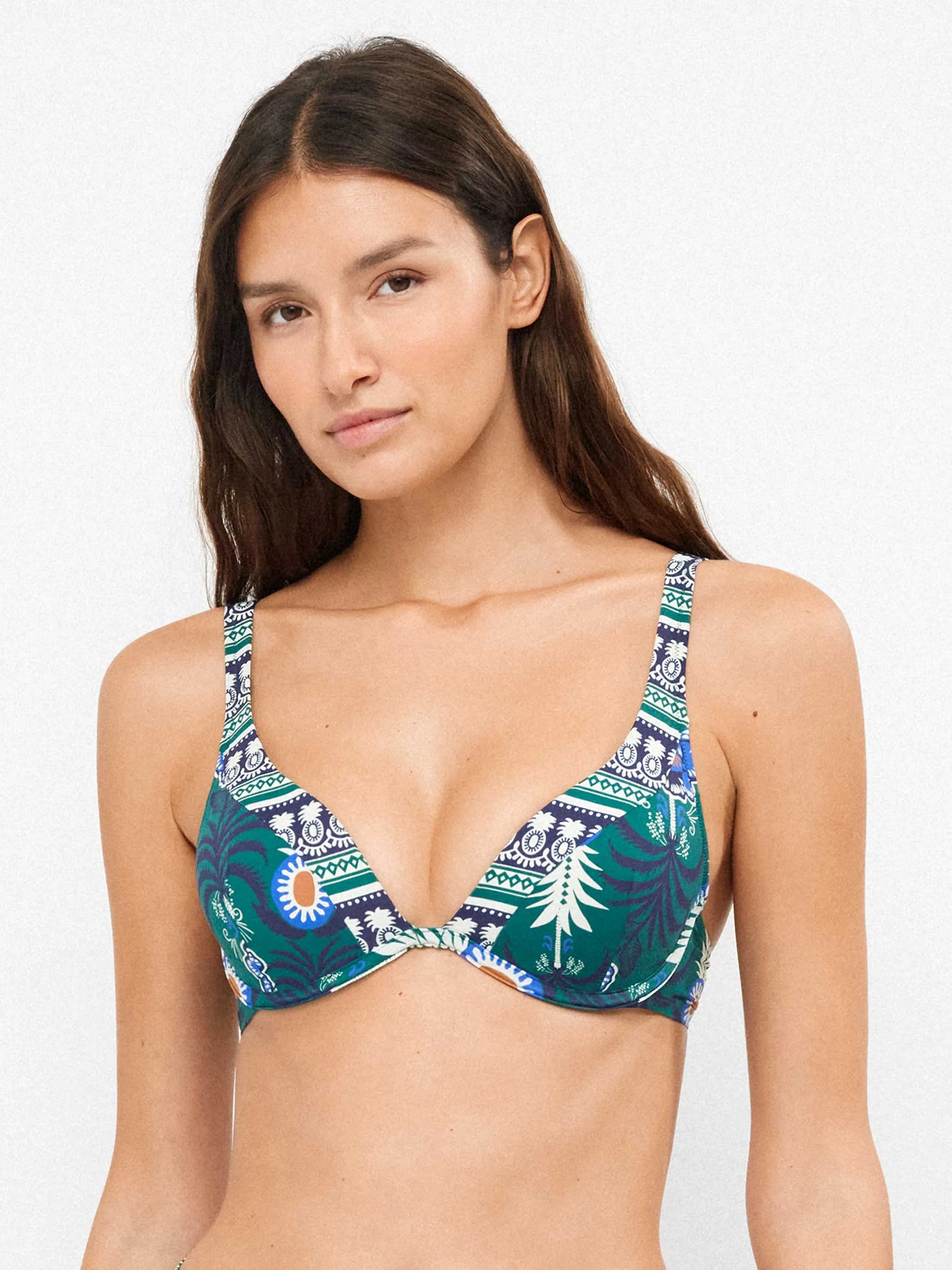 Conjunto bikini capacidad estampado piñas tropicales