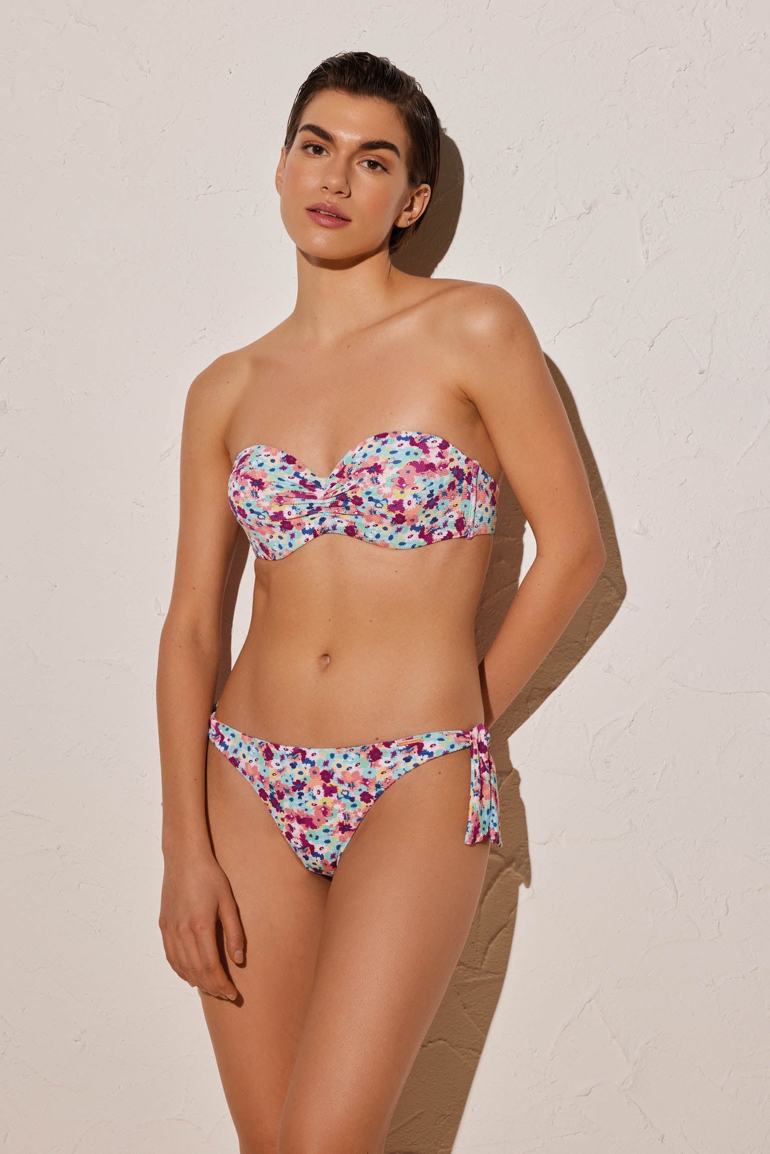 Conjunto bikini push-up y brasileña